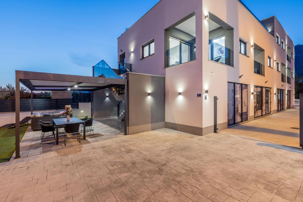 Luxury Apartments Katarina Kaštela Eksteriør billede