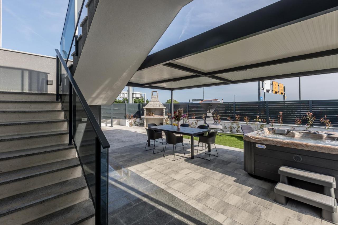 Luxury Apartments Katarina Kaštela Eksteriør billede