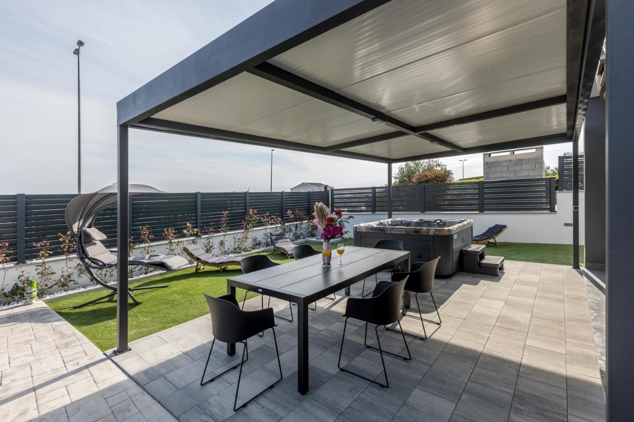 Luxury Apartments Katarina Kaštela Eksteriør billede